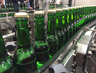 Der Bierabsatz der deutschen Brauereien steigt 2022 erstmals wieder leicht