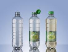 Der von KHS entwickelte gewichtsreduzierte Flaschenkörper besteht aus 100 Prozent rPET und einer hauchdünnen Glasinnenbeschichtung