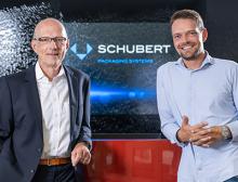 Olaf Horrenberger (links) und Johannes Schubert (rechts), Enkel des Firmengründers, sind beide Geschäftsführer der Schubert Packaging Systems, die in diesem Jahr 50-jähriges Bestehen feiert.