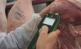 Mit dem Handmessgerät Freshdetect BFD-100 lässt sich eine bakterielle Verunreinigung von Frischfleisch in Echtzeit feststellen