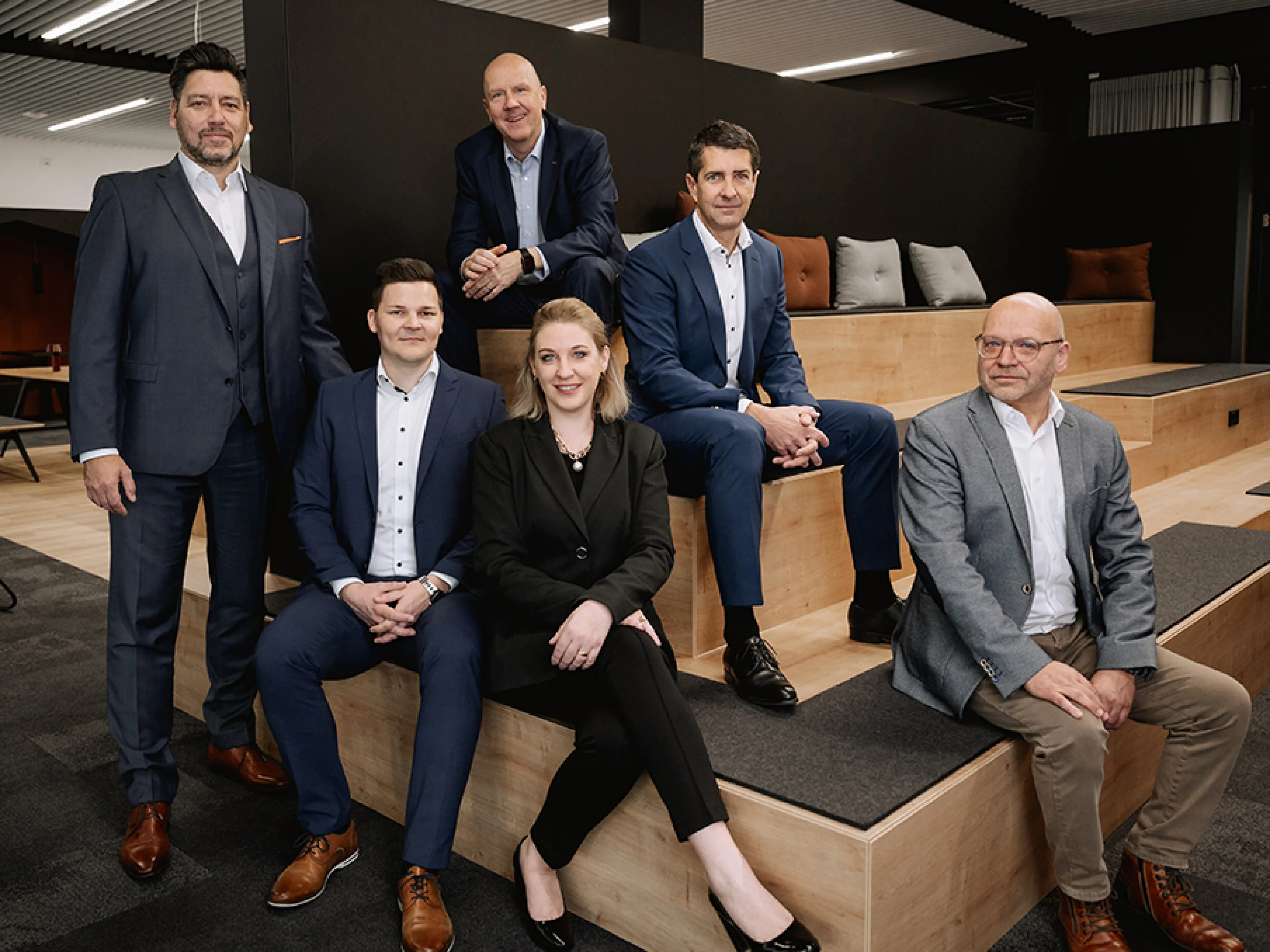 v.l.n.r.: Die neue Führungebene bei Handtmann Processing: Harald Suchanka, Ralf Jedrysiak, Romina Müller, Stefan Rampf, Dr. Mark Betzold, Martin Staudenrausch