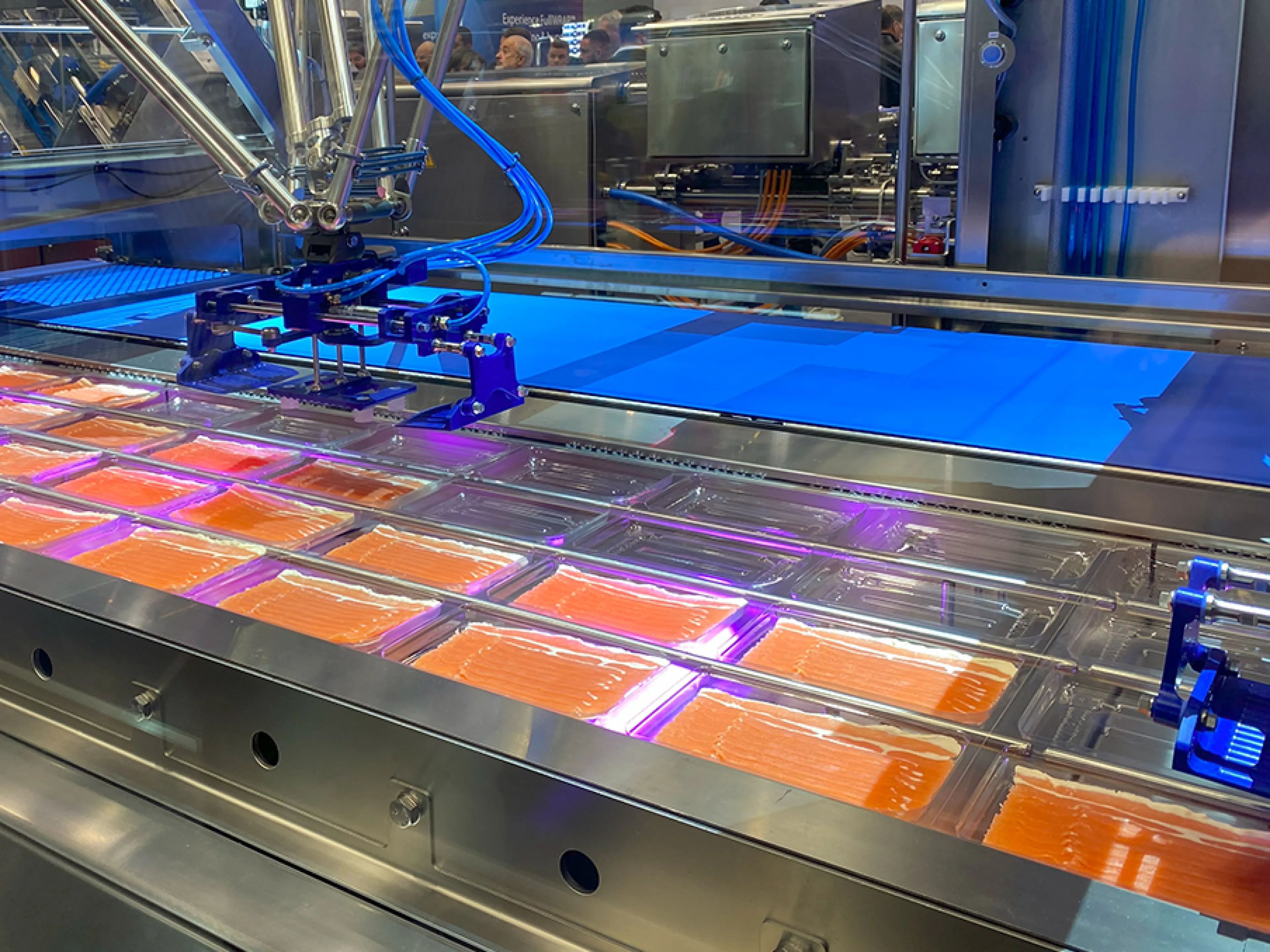 Während der deutsche Maschinen- und Anlagenbau das erste Quartal 2025 insgesamt mit rückläufigen Exportzahlen abgeschlossen hat, konnten die Maschinenexporte für Lebensmittel- und Verpackungsmaschinen mehr als drei Prozent zulegen