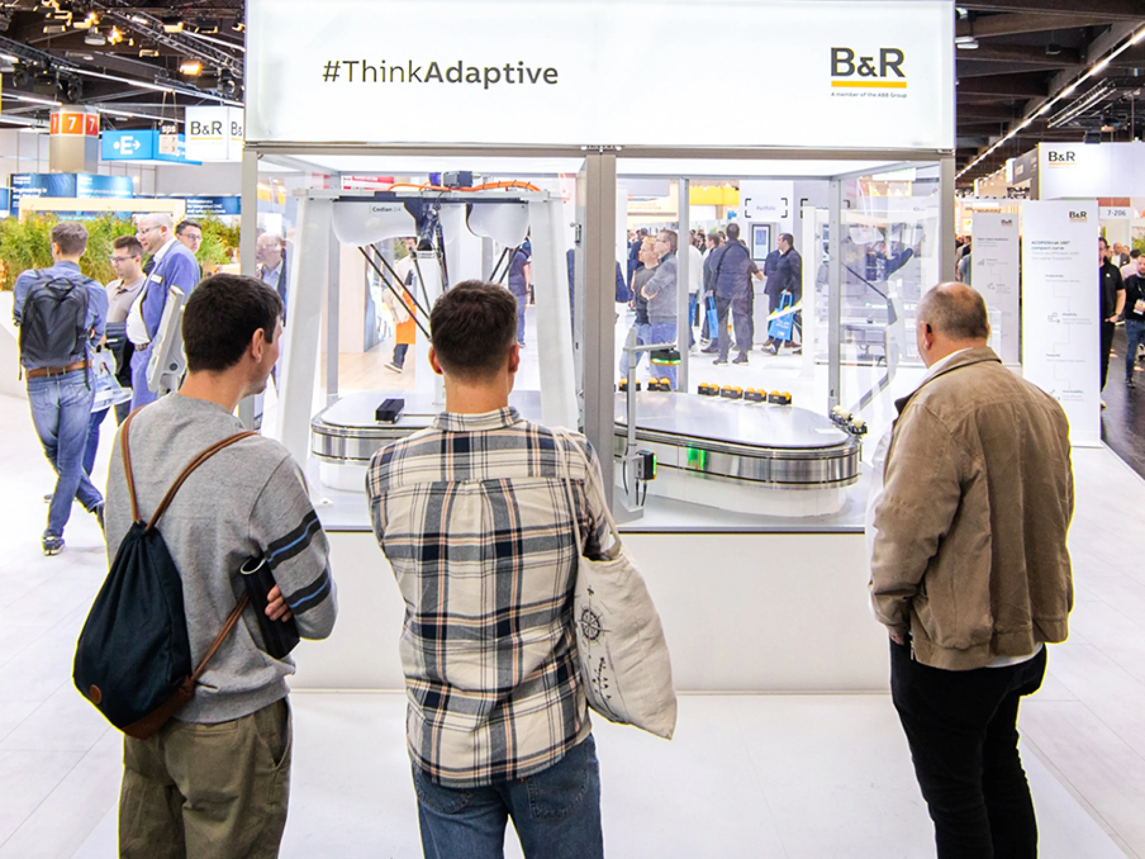 B&R läutet auf der SPS 2025 eine neue Ära der Antriebstechnik ein