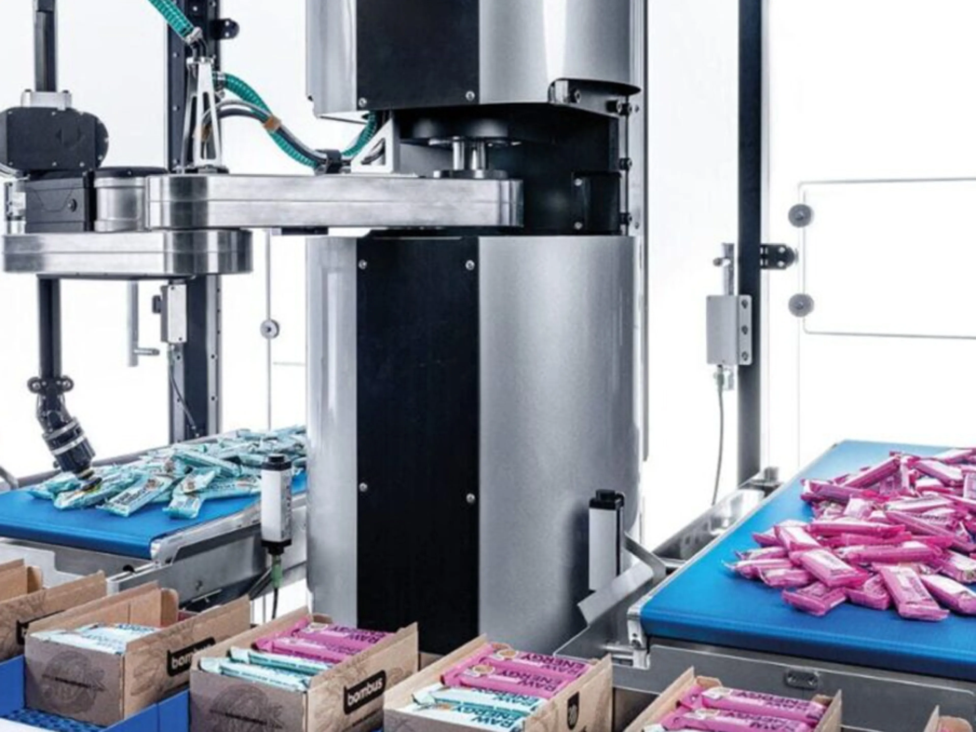 Der Cobot von Schubert für Pick-and-Place-Anwendungen vereint KI und Robotik zu einer flexiblen Komplettlösung