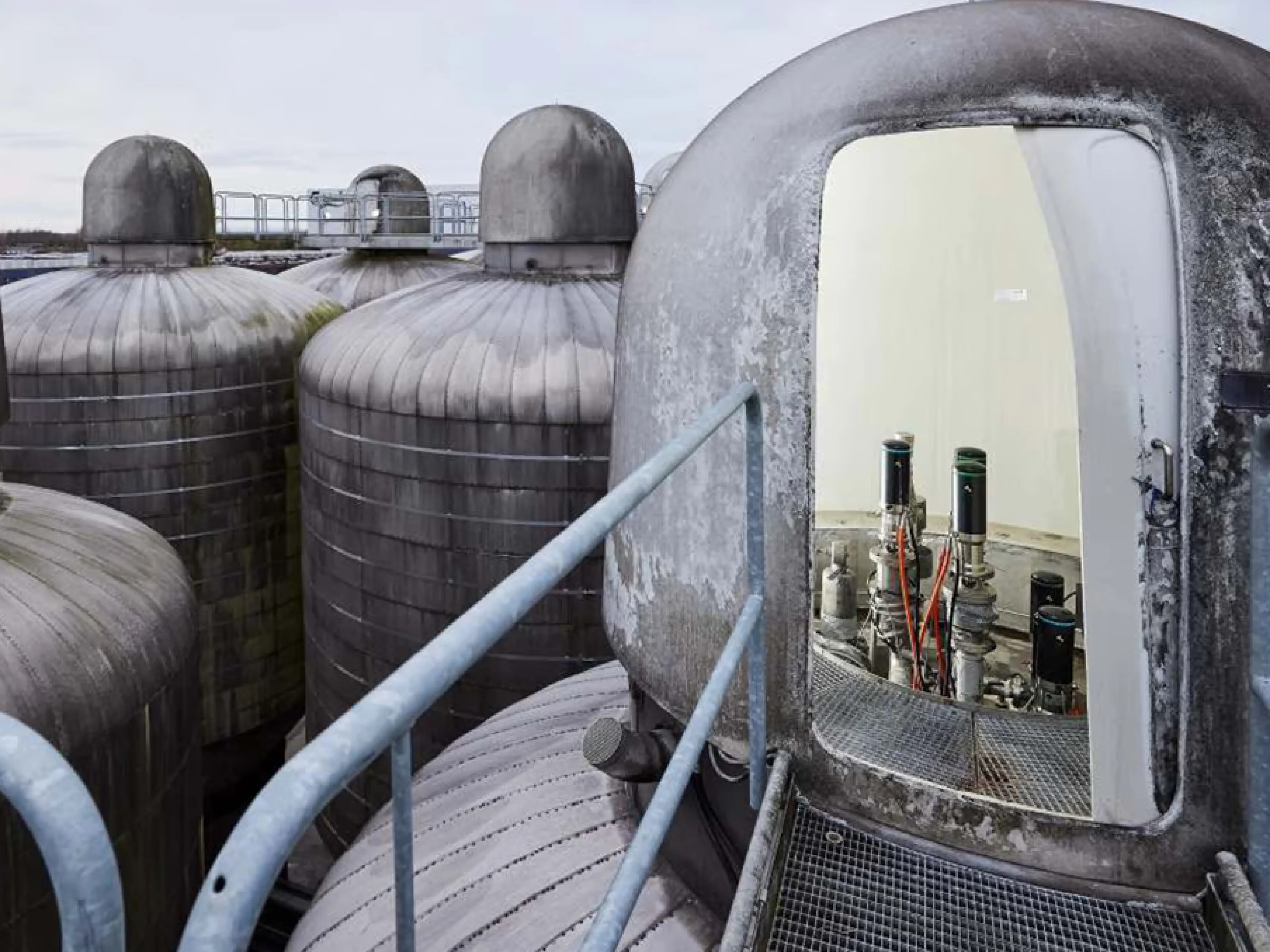 In der Carlsberg-Brauerei im dänischen Fredericia zeigen hydraulische Ventile von Hydract, wie sich Energieeinsparung und digitale Prozesssteuerung in großtechnischen Brauprozessen verbinden lassen