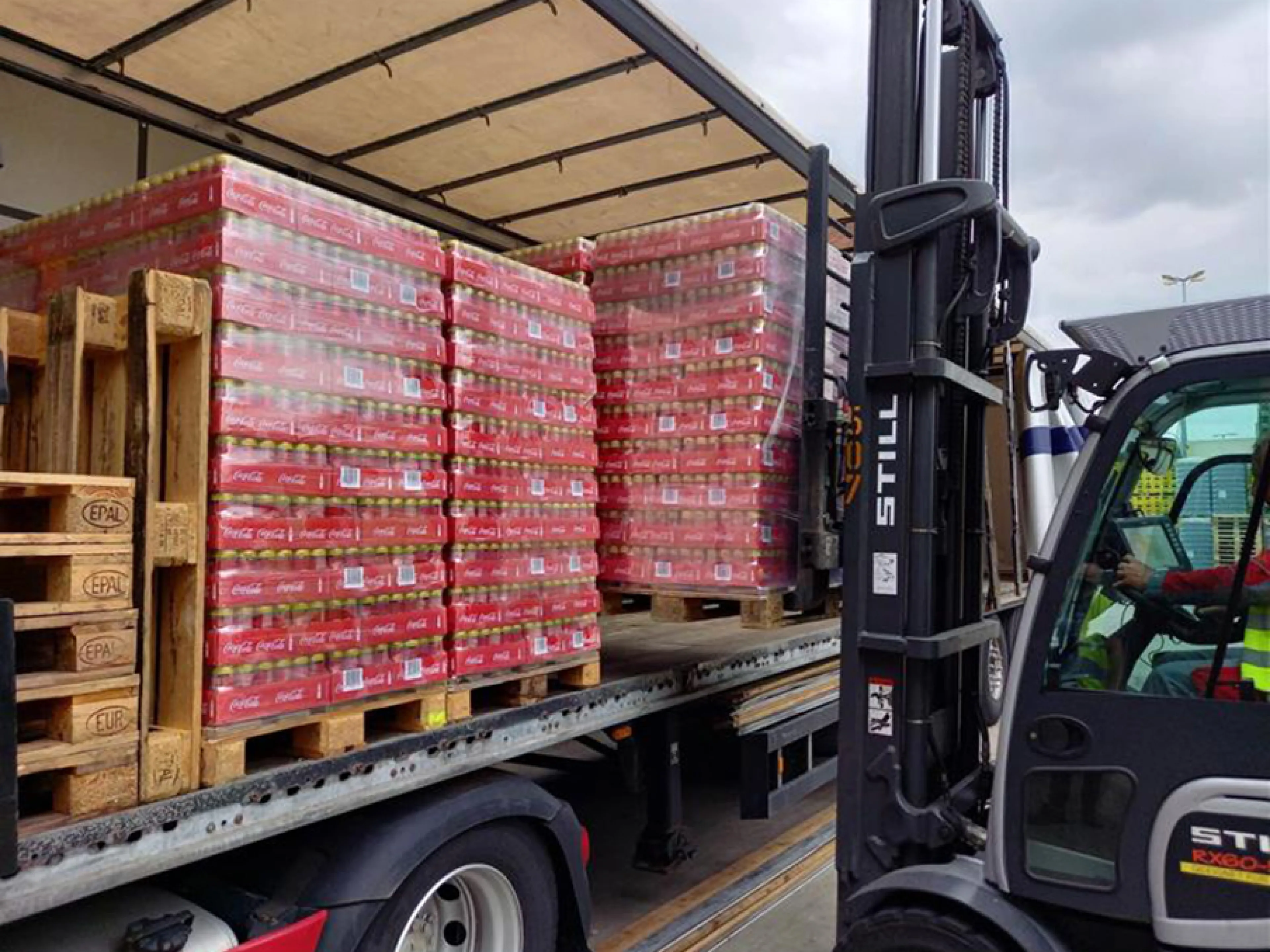 Verbesserte Lkw-Abfertigung bei Coca-Cola HBC Österreich in Edelstal durch intelligente Yard Management Software