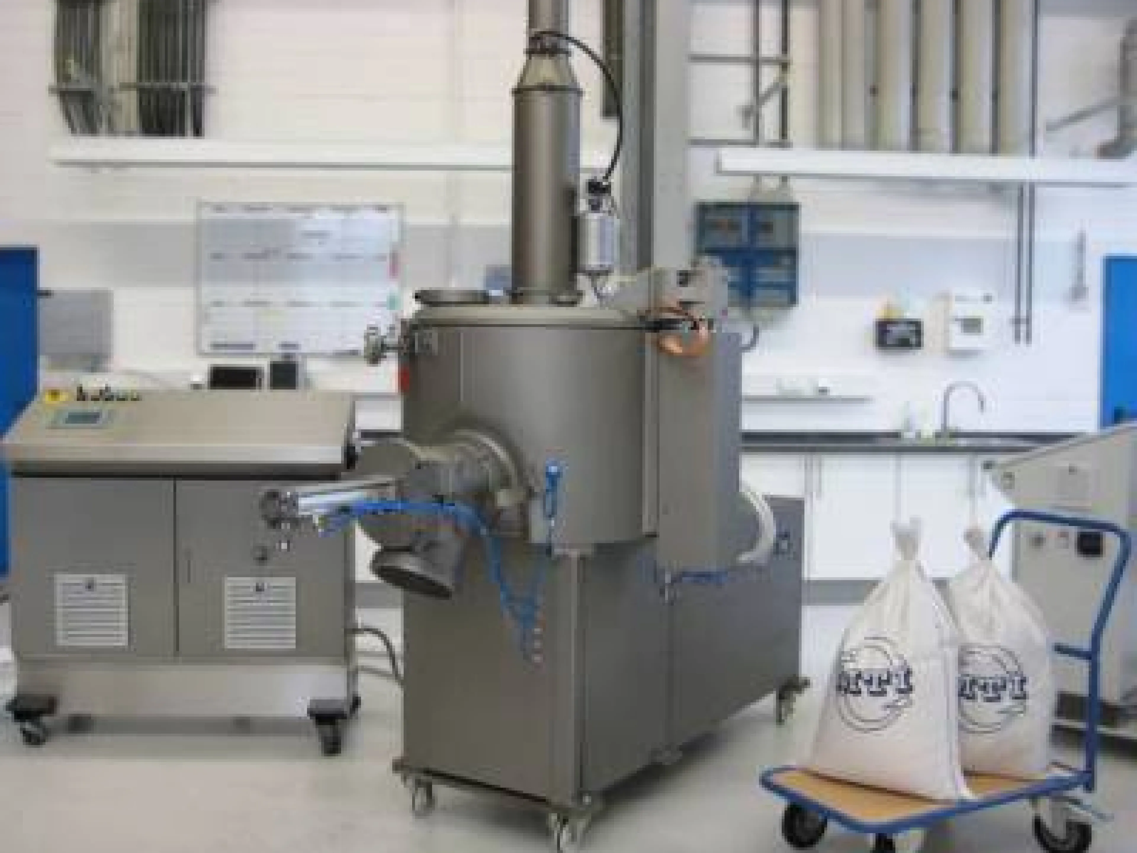 Der Uni-Tec UT 250 im R&D Center von MTI in Detmold