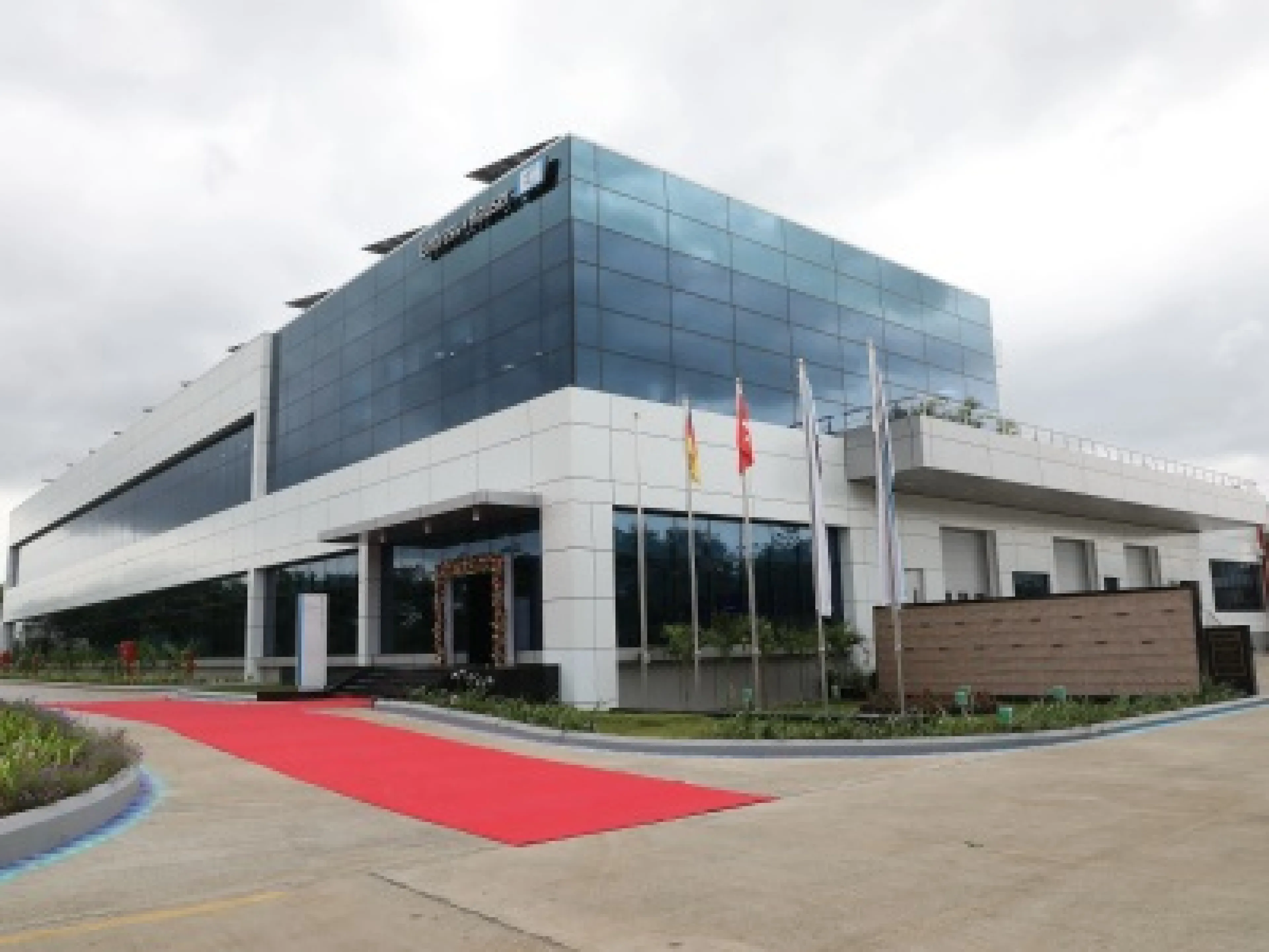 Der Neubau ist ein weiterer Meilenstein in der Erfolgsgeschichte von Endress+Hauser in Aurangabad/Indien, Bild: Endress+Hauser Der Neubau ist ein weiterer Meilenstein in der Erfolgsgeschichte von Endress+Hauser in Aurangabad/Indien