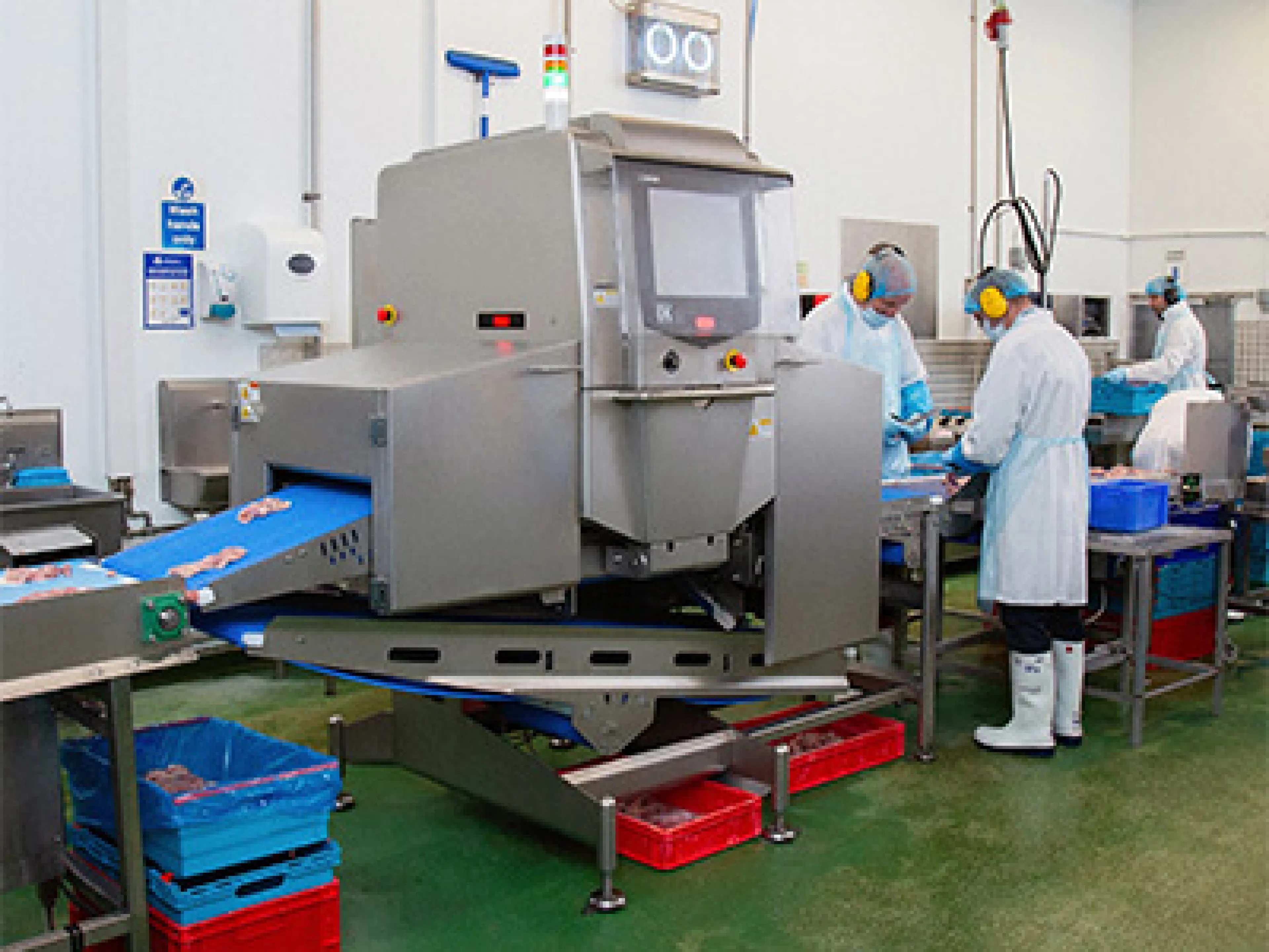 Die Ishida Röntgenprüfsysteme finden zuverlässig Knochen oder Knorpel in den Geflügelprodukten