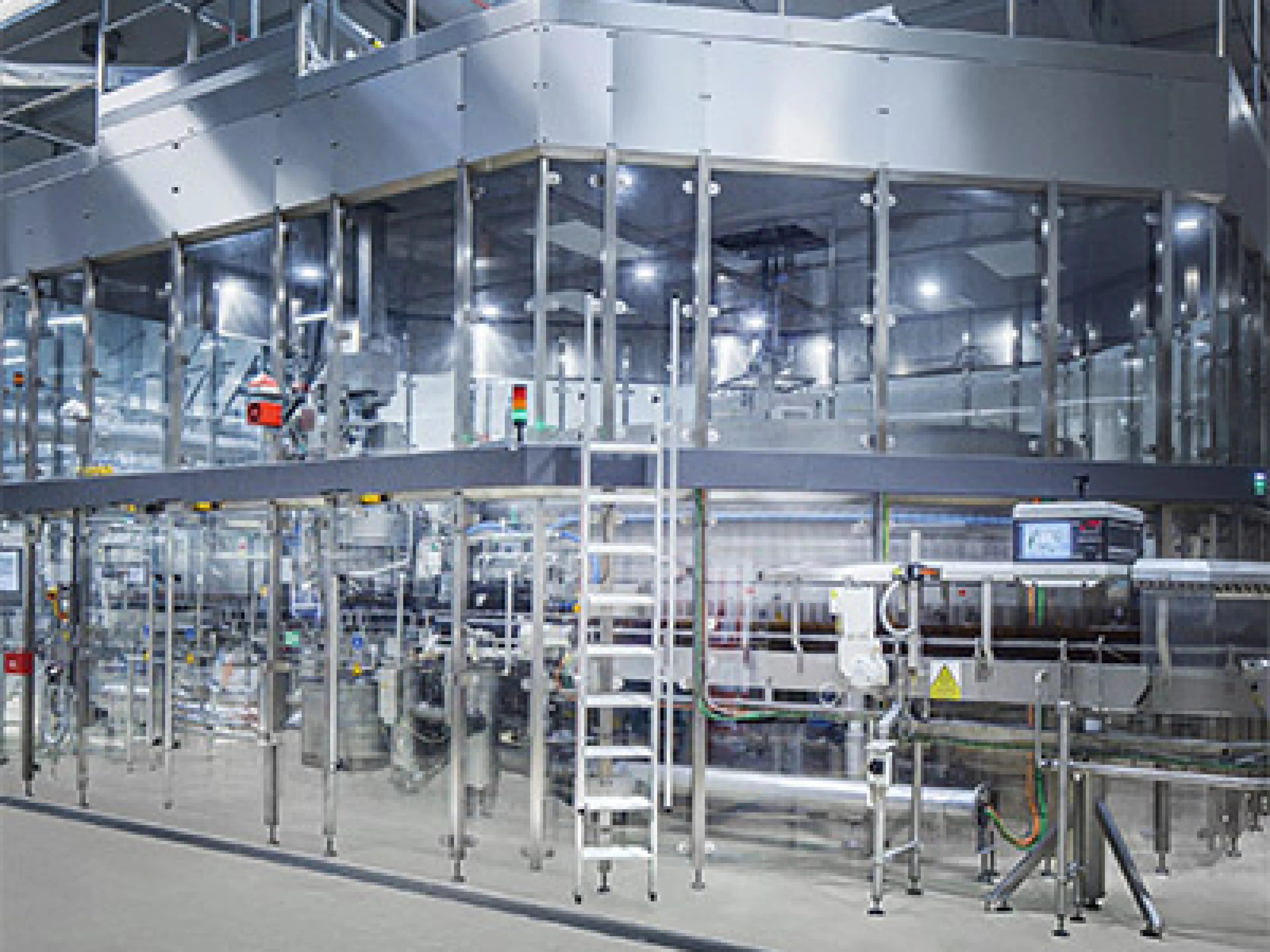 Velké Popovice hat den Abfüller „Innofill Glass DRS Eco“ im Einsatz, um helles und dunkles Lagerbier in 0,5-Liter-Flaschen abzufüllen