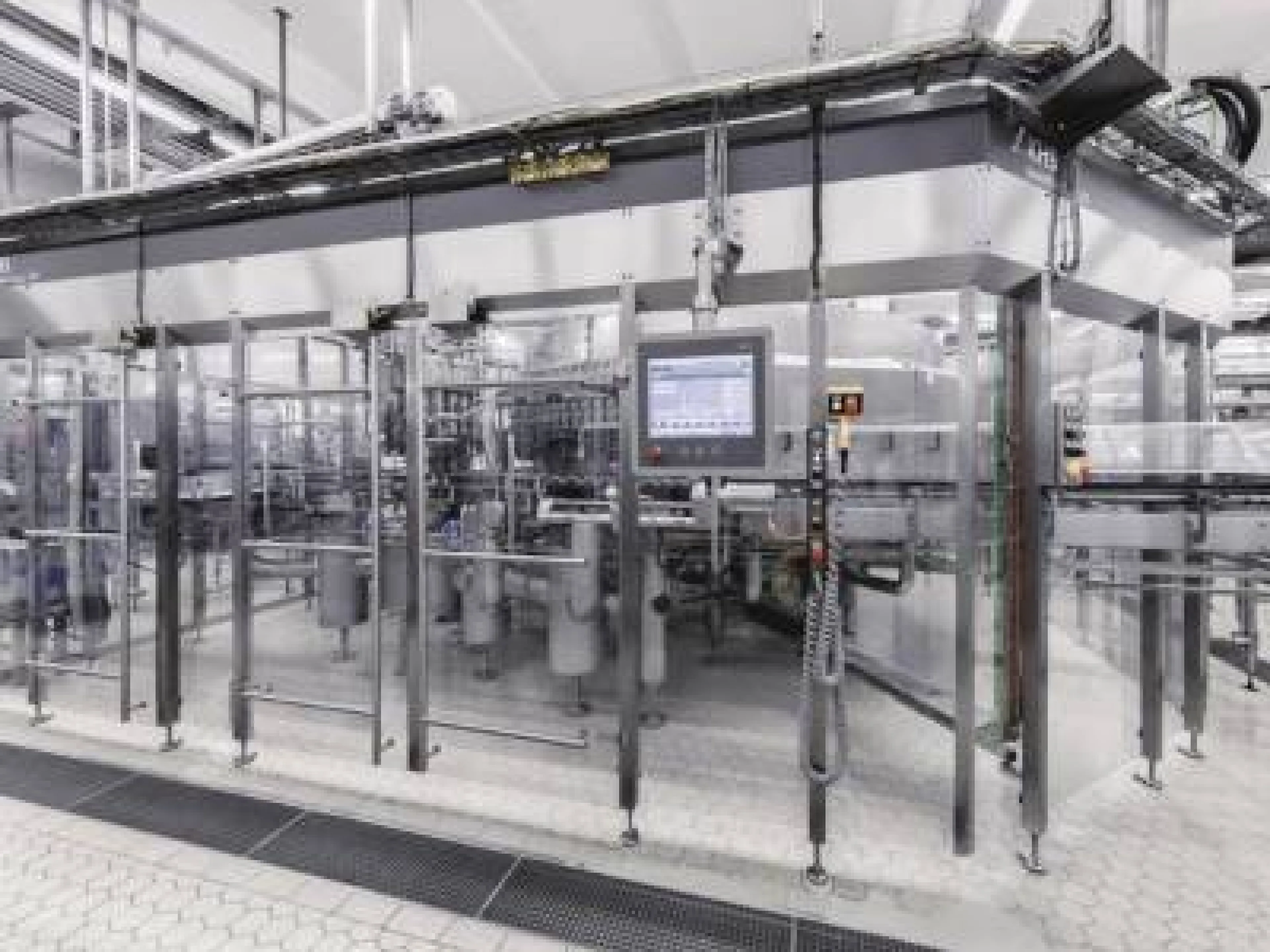 Zur Brau Beviale hat KHS den bewährten Füller Innofill Glass DRS weiterentwickelt