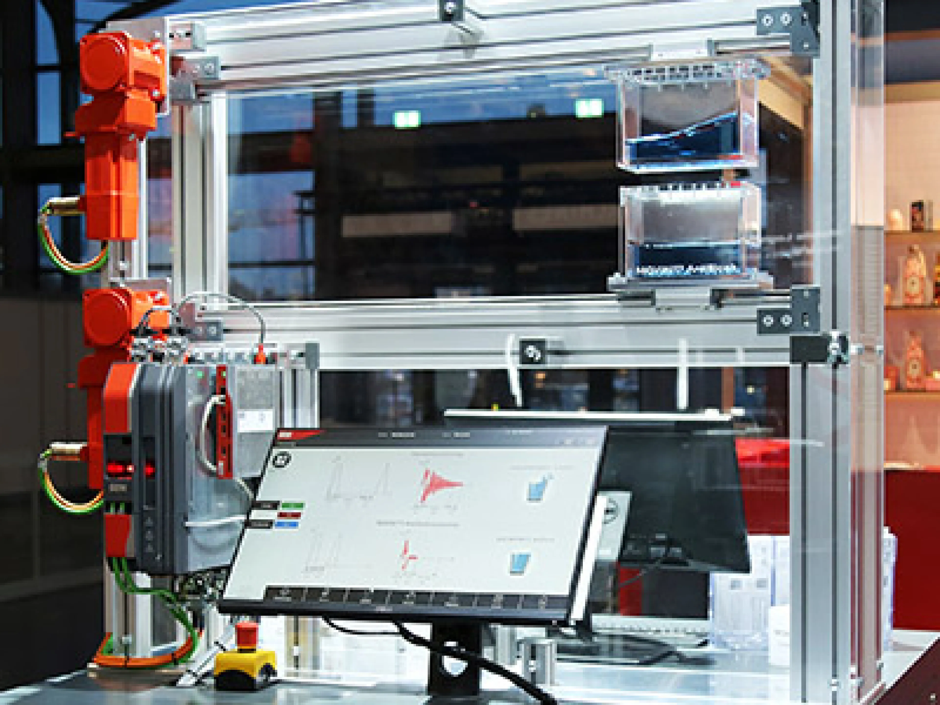 High Hygenic Design beginnt bei der Software: Kein Aufschwingen, kein Schwappen