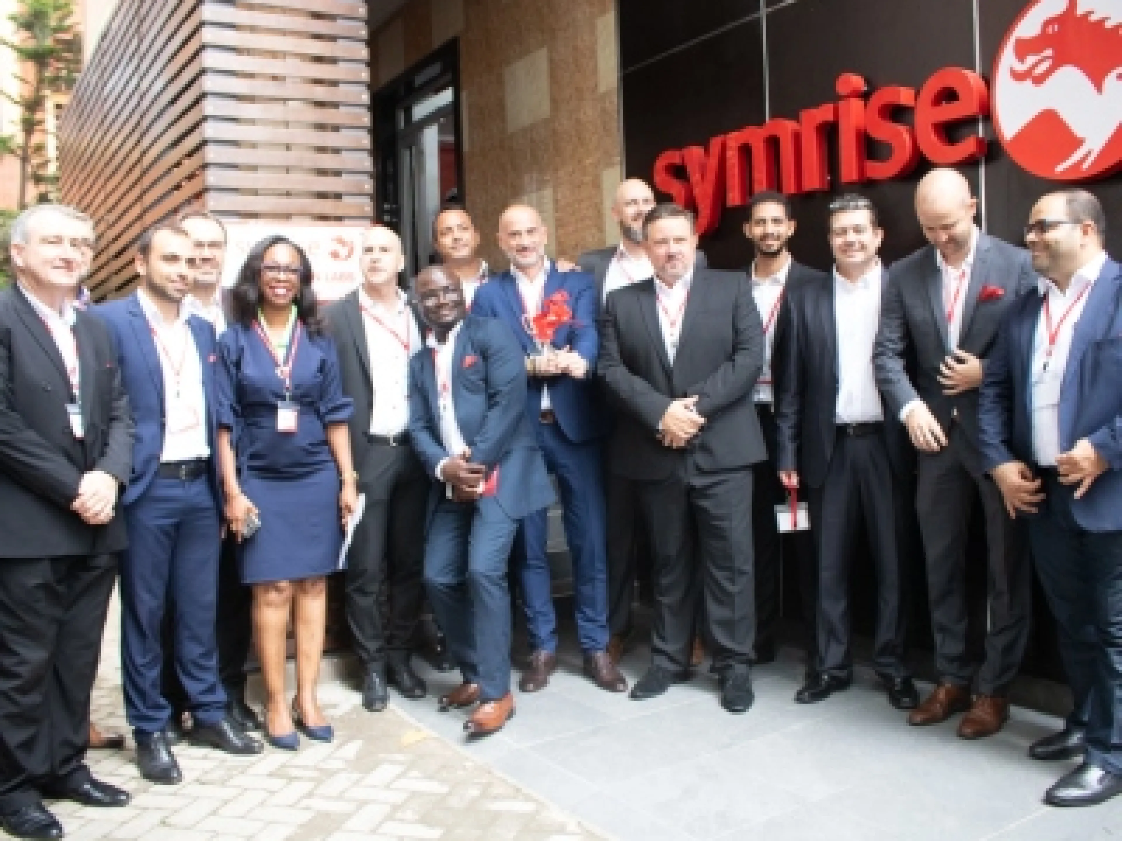 Vertreter Symrise global, EAME & Nigeria bei der Laboreröffnung