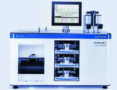 Das Mehl- und Teiganalysegerät Brabender Farinograph bestimmt die Wasseraufnahmefähigkeit von Mehl und die rheologischen Eigenschaften von Teig, Bild: Anton Paar Das Mehl- und Teiganalysegerät Brabender Farinograph bestimmt die Wasseraufnahmefähigkeit von Mehl und die rheologischen Eigenschaften von Teig