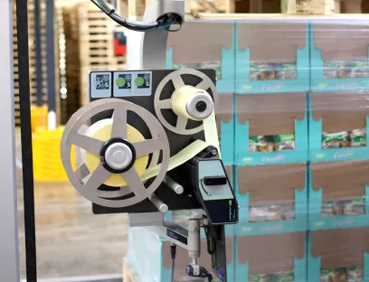 Palettenetikettierung: Kennzeichnung gestapelter Paletten bei Estrella