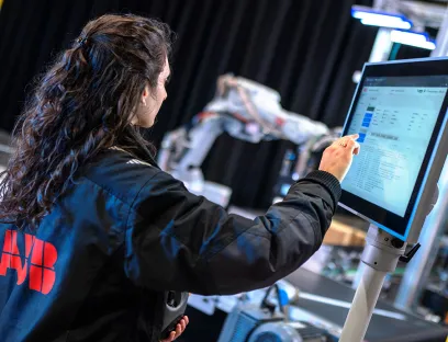 Durch die Zusammenarbeit wird ABB Robotics die Trainings- und Bereitstellungzeit für Roboter-Vision-KI um bis zu 80 Prozent reduzieren