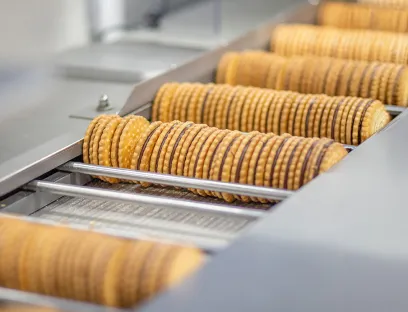 Mit dem ersten Spatenstich für die Erweiterung des Standorts Wurzen realisiert Griesson - de Beukelaer eine zukunftsweisende Investitionvon mehr als 100 Millionen Euro und treibt den bereits vorhandenen hohen Automatisierungsgrad weiter voran