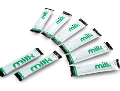 Die irische Molkereigenossenschaft „Lakeland Dairies“ produziert Stickpacks für UHT-Milch auf Maschinen von IMA Hassia, Bild: IMA Hassia Stickpacks für UHT-Milch