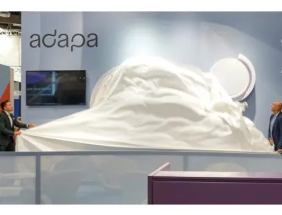 Enthüllung des neuen Namens Adapa (ehemals Schur Flexibles) und der neuen Strategie auf der Fachpack 2022, Bild: Adapa Enthüllung des neuen Namens Adapa (ehemals Schur Flexibles) und der neuen Strategie auf der Fachpack 2022