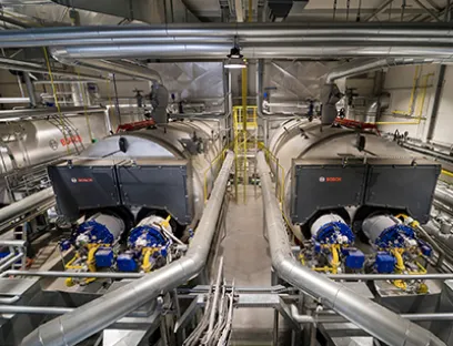 Das Team von Bosch konfigurierte und fertigte die komplette Kesselanlage nach den spezifischen Kundenanforderungen