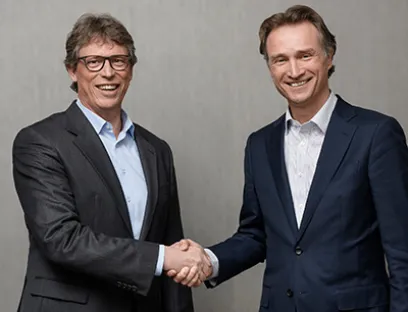 Matthias Rebellius, CEO von Siemens Smart Infrastructure und Dolf van den Brink, CEO von Heineken, Bild: Siemens Matthias Rebellius, CEO von Siemens Smart Infrastructure und Dolf van den Brink, CEO von Heineken