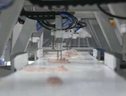 Schneidemaschine Valka Cutter im Einsatz