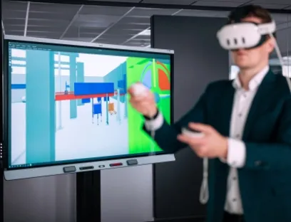 Mit der neuen Generation von mobilen Laserscannern und VR-Brillen kann jede beliebige modellierte KHS-Linie in kürzester Zeit für Kunden dargestellt werden, Bild: KHS Mit der neuen Generation von mobilen Laserscannern und VR-Brillen kann jede beliebige modellierte KHS-Linie in kürzester Zeit für Kunden dargestellt werden