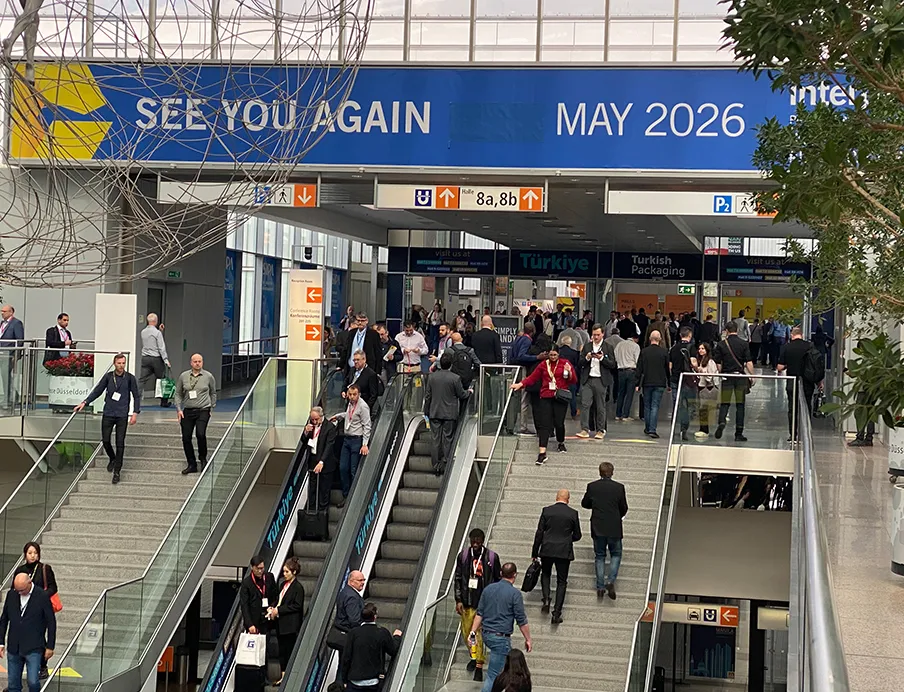 Auf der Interpack 2026 stellen 2.800 Aussteller ihre Lösungen vor, um Herausforderungen in den Bereichen Smart Manufacturing, Innovative Materials und Future Skills zu bewältigen