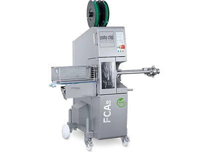 Automatischer Doppelclipper „FCA 80 Green Series“ mit nachhaltiger Jumbo-Spule, Bild: Poly-Clip System Automatischer Doppelclipper „FCA 80 Green Series“ mit nachhaltiger Jumbo-Spule