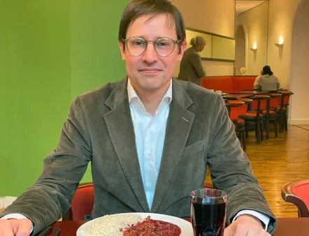 Johannes Schmid-Wiedersheim, Director Iffa bei der Frankfurt Messe, im exklusiven Business Lunch-Interview