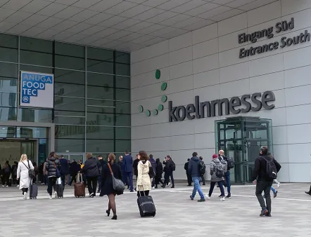 Die Anuga Foodtec 2027 erweitert ihr Angebot um die Community Hubs „Smart“ und „Sustainable“ für Digitalisierung, Automatisierung und nachhaltige Produktion